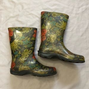 Sloggers rain boots gardening floral size 7
